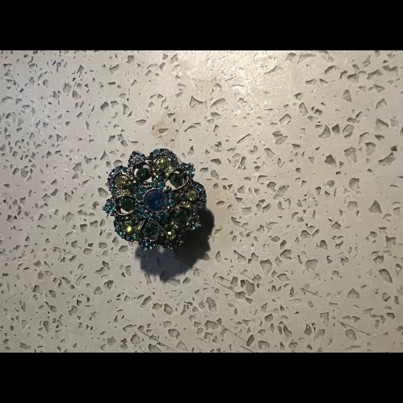 Ring Bundle (Free with purchase of $25) - Picture 2 of 4